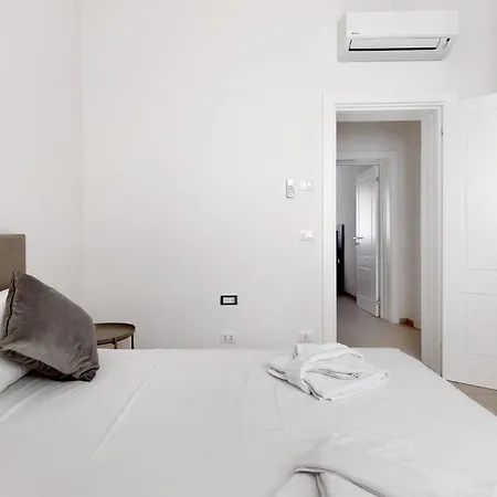 Le Dodici Porte - Porta Mascarella 2 By District Apartman