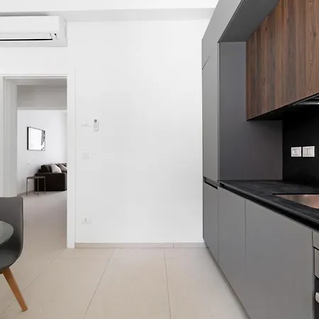 Le Dodici Porte - Porta Mascarella 2 By District Apartman