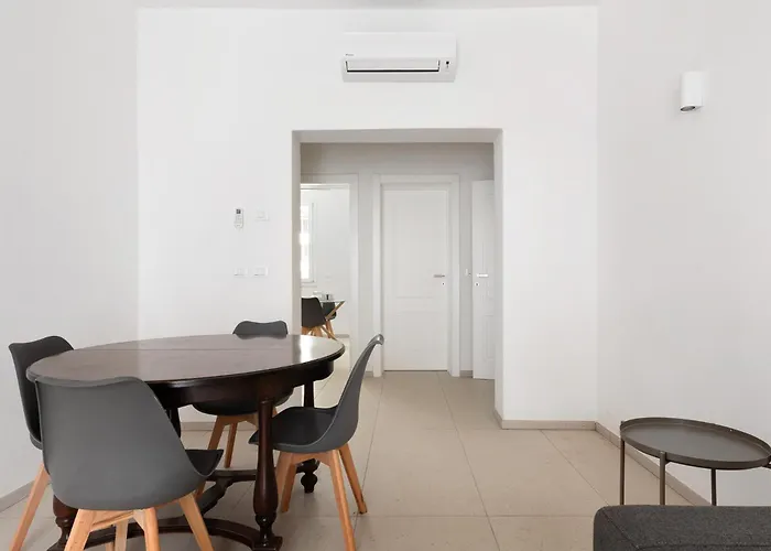 Le Dodici Porte - Porta Mascarella 2 By District * 볼로냐