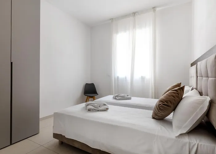 Le Dodici Porte - Porta Mascarella 2 By District *